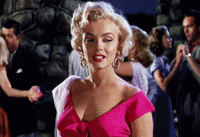 Marylin mit rotem Lippenstift