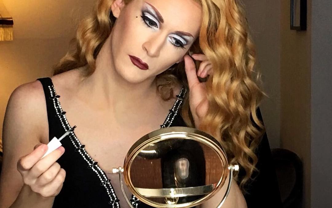 10 Schminktipps für den Tuntenball von Erika Empire