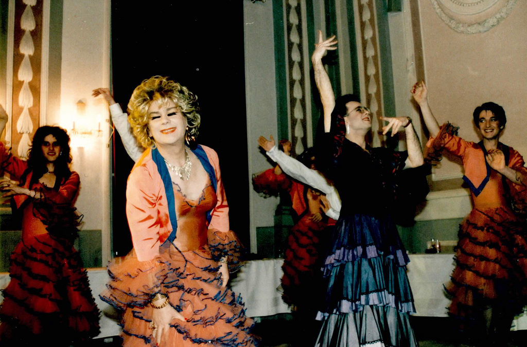 Eine Nachricht an die Tuntenballfamilie